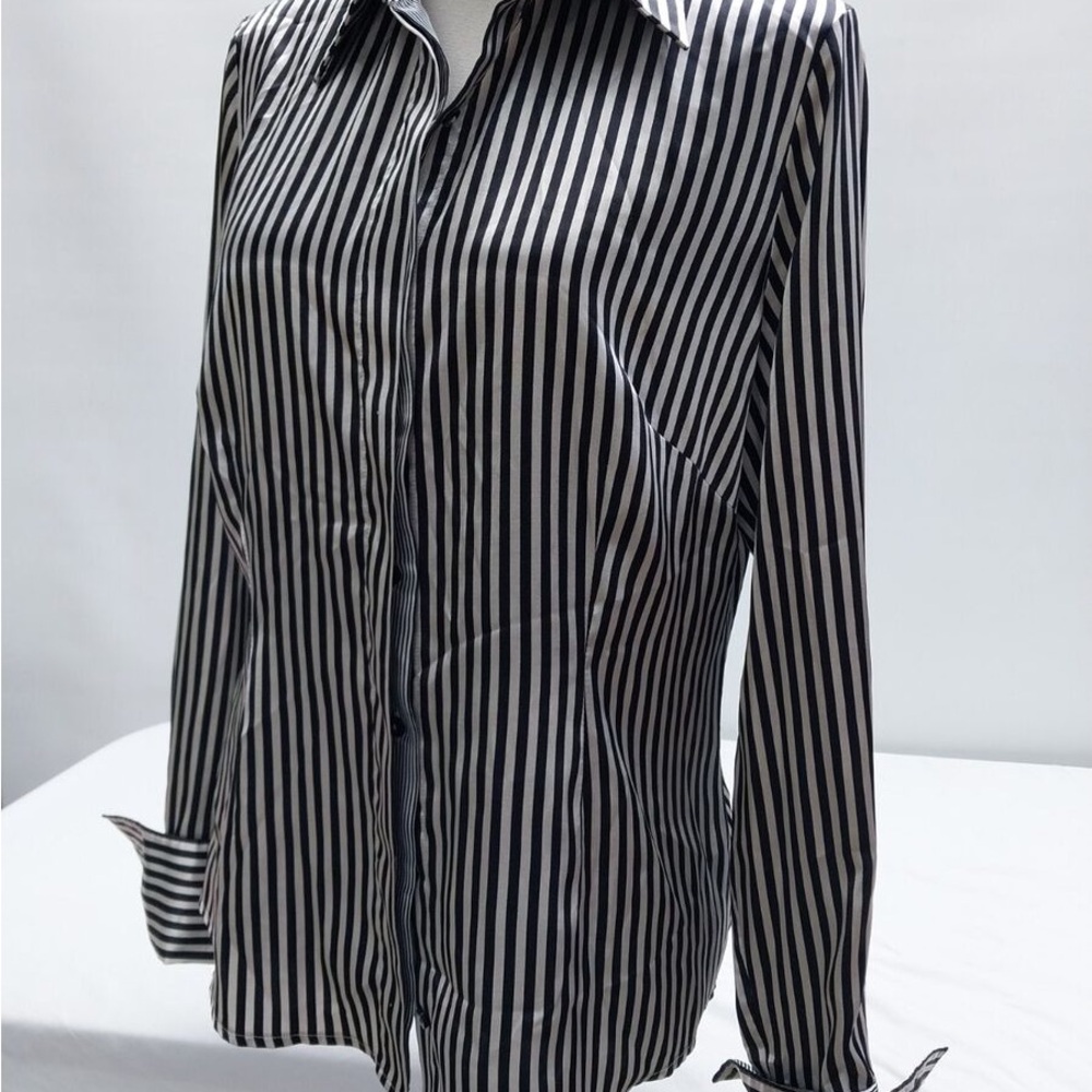 Black and White Striped Botton Down Longsleeves